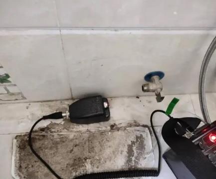 吉木萨尔屋顶漏水维修公司分享下卫生间漏水的危害及解决方法
